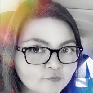 Meet your Posher, Aileen